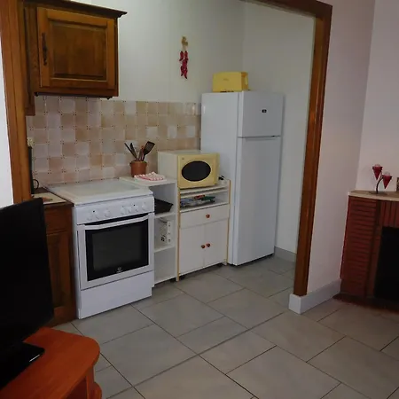 Independant, 2 Ch, Proche A5, Jardin Clos, Garage - Fr-1-611-111 Holiday home *