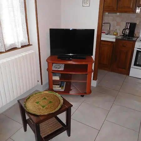 Holiday home Independant, 2 Ch, Proche A5, Jardin Clos, Garage - Fr-1-611-111 *